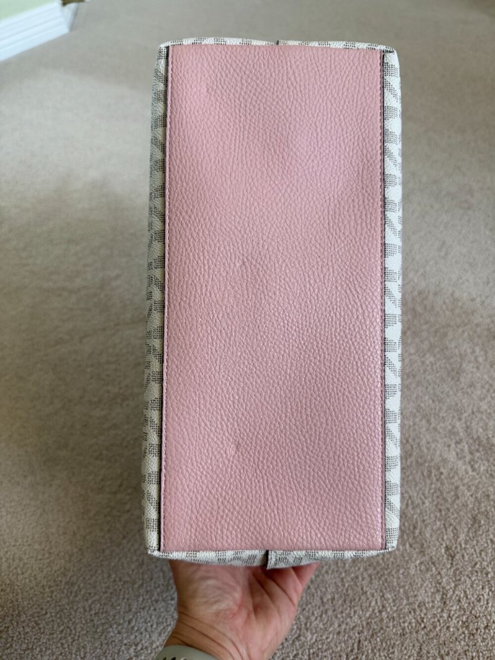 Michael Kors Signature Large Tote Bag Pink & Vanilla - Picture 10 of 15